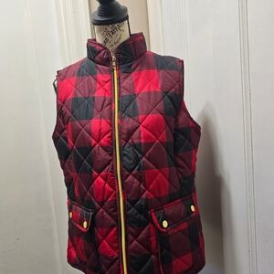 Women's Quilted Puffer Vest - Red and Black